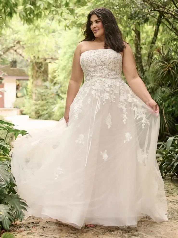 Embracing Curves: Plus Size Bridal Shop in Kent Image