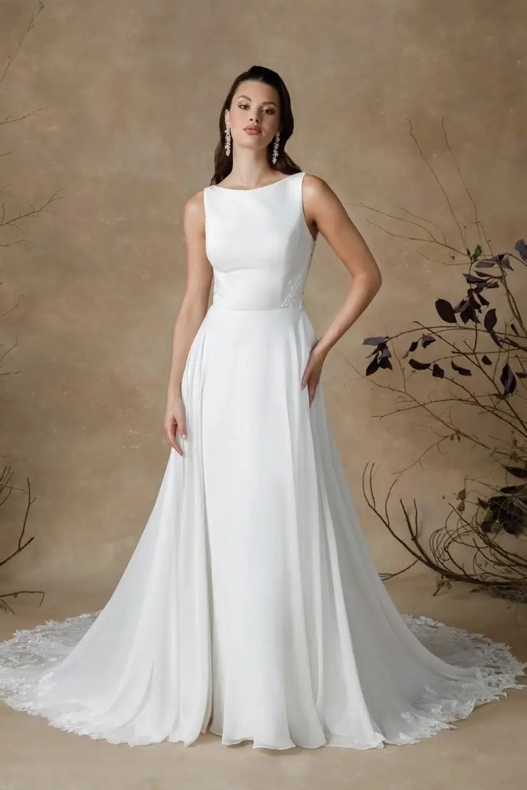 Modern Wedding Dresses: 6 Styles Brides Are Loving Right Now Image